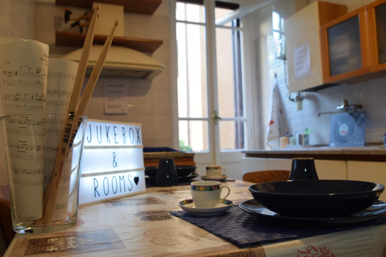 Jukebox & Rooms B&B ローマ エクステリア 写真